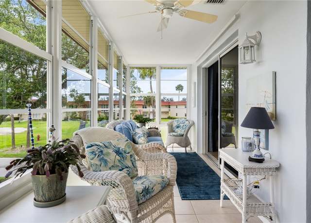 Property at 61 Woodland Dr #201, Vero Beach, FL 32962, 2 beds, 2 baths