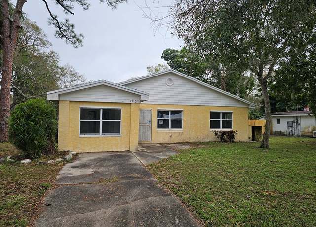 Property at 2110 S 31st St, Fort Pierce, FL 34947, 3 beds, 1 bath