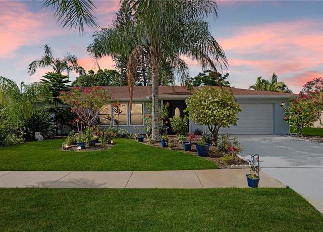 Property at 2033 Thistle Dr, Melbourne, FL 32935, 4 beds, 3 baths