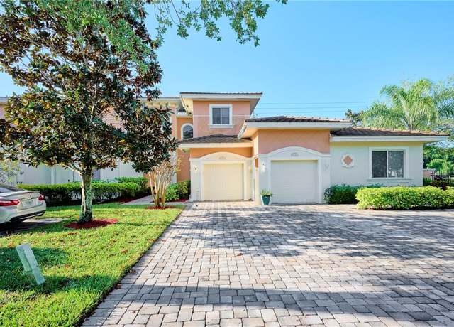 Property at 2475 Langrove Ln SW, Vero Beach, FL 32962, 3 beds, 2.5 baths