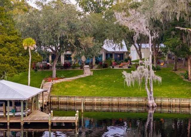 Property at 541 1st Ave, Out Of Area, FL 32189, 2 beds, 2 baths