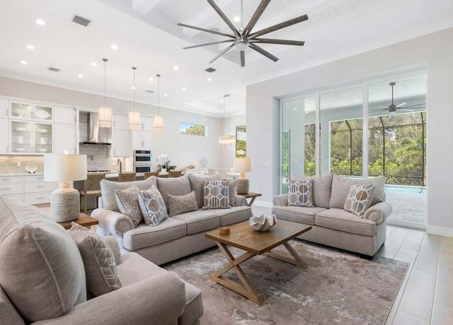 Property at 220 Strand Sq, Vero Beach, FL 32963, 3 beds, 3.5 baths