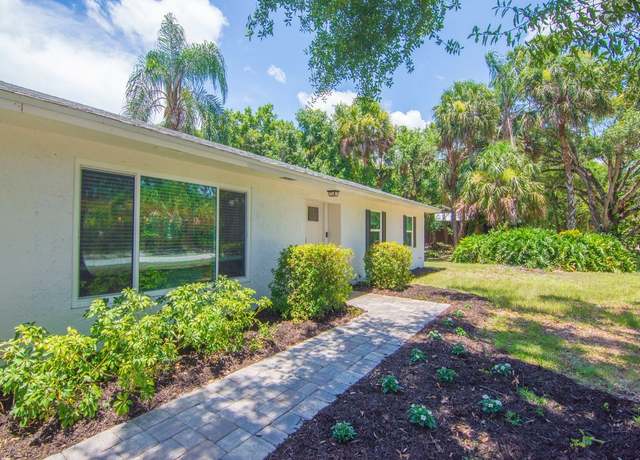 Property at 6345 7th Ln, Vero Beach, FL 32968, 3 beds, 2 baths