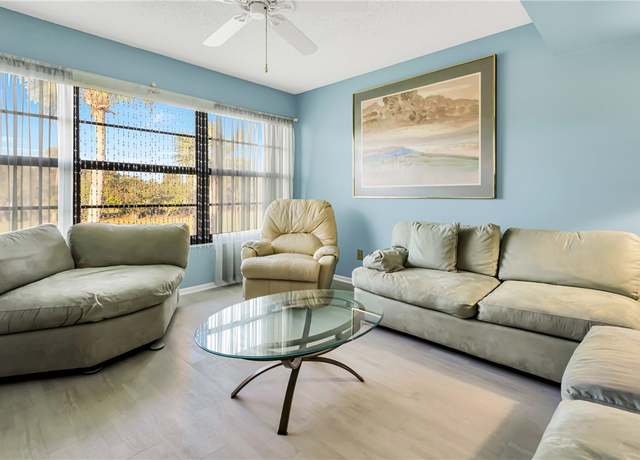 Property at 29 Plantation Dr #202, Vero Beach, FL 32966, 2 beds, 2 baths