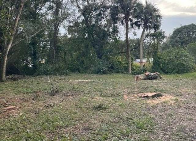 Property at 1043 Vernon St, Fellsmere, FL 32948