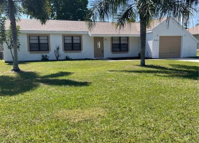 Property at 925 Highland Dr SW, Vero Beach, FL 32962, 3 beds, 2 baths