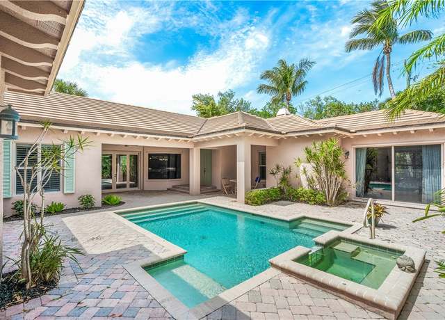 Property at 9038 Castle Harbour Cir, Vero Beach, FL 32963, 4 beds, 3.5 baths
