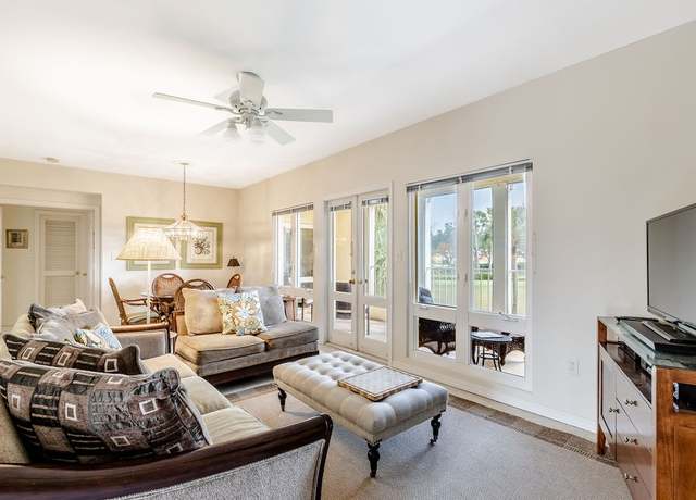 Property at 5060 Harmony Cir #204, Vero Beach, FL 32967, 2 beds, 2 baths