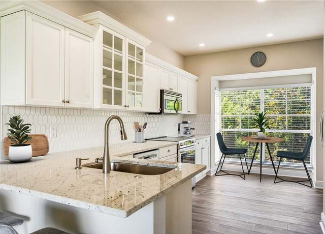Property at 1745 42nd Sq #102, Vero Beach, FL 32960, 2 beds, 2.5 baths