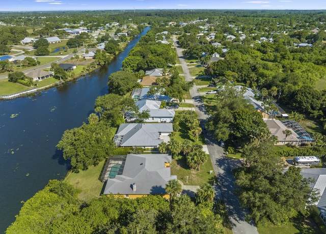 Property at 77 Joy Haven Dr, Sebastian, FL 32958, 3 beds, 2 baths