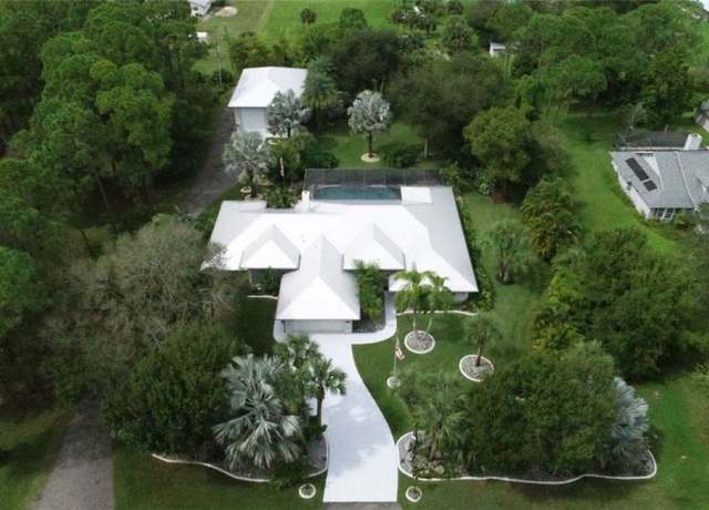 Property at 8365 92nd Ave, Vero Beach, FL 32967, 4 beds, 3.5 baths