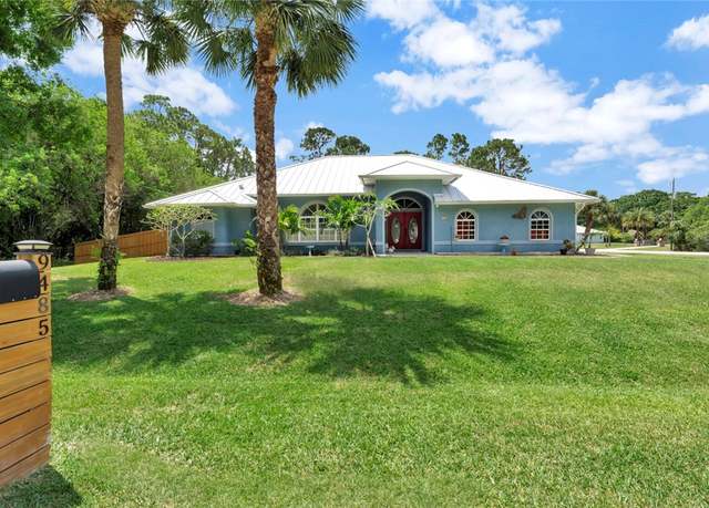 Property at 9485 85th Pl, Vero Beach, FL 32967, 4 beds, 2 baths