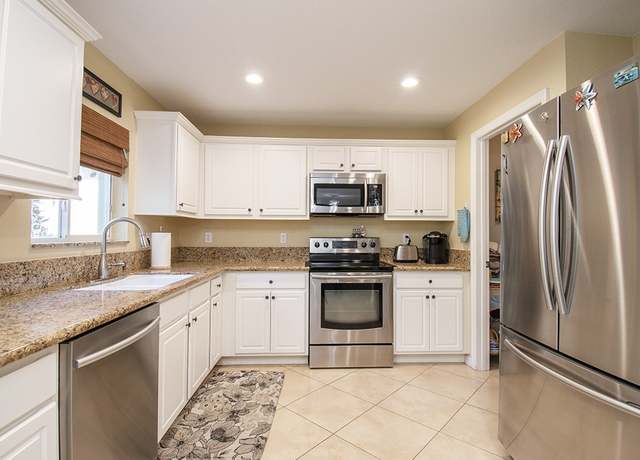 Property at 4368 56th Ln, Vero Beach, FL 32967, 3 beds, 2.5 baths