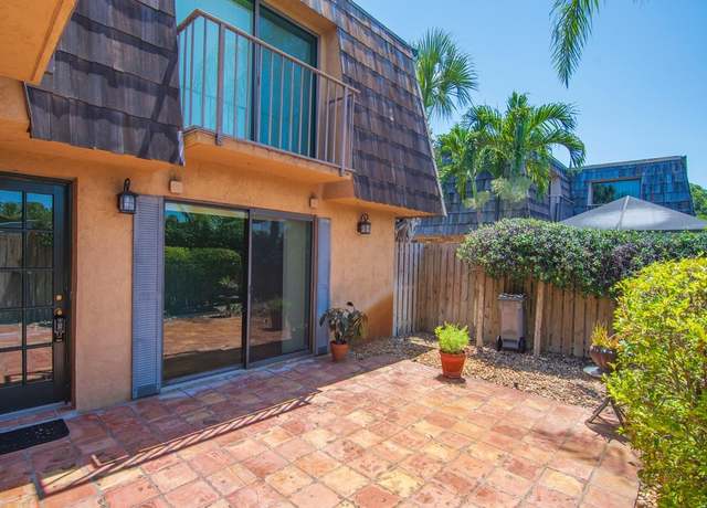 Property at 445 E Waverly Pl Unit 6A, Vero Beach, FL 32960, 2 beds, 2.5 baths