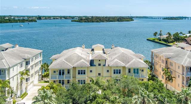 Photo of 7 Royal Palm Pt Unit 1-W, Vero Beach, FL 32960