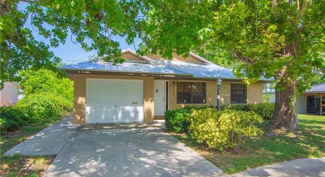 Photo of 1626 4th Ct, Vero Beach, FL 32960