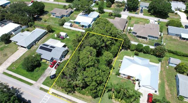 Photo of 418 Easy St, Sebastian, FL 32958