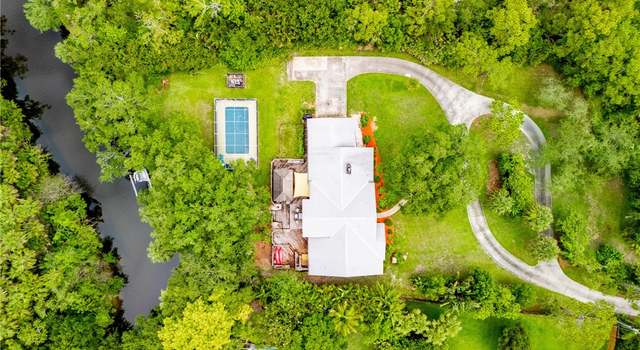 Photo of 548 Cross Creek Cir, Sebastian, FL 32958