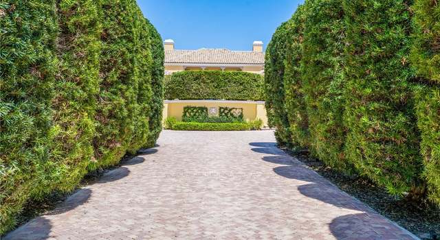 Photo of 596 Ocean Rd, Vero Beach, FL 32963