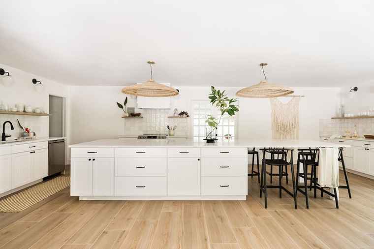 Photo of 646 Honeysuckle Ln Vero Beach, FL 32963