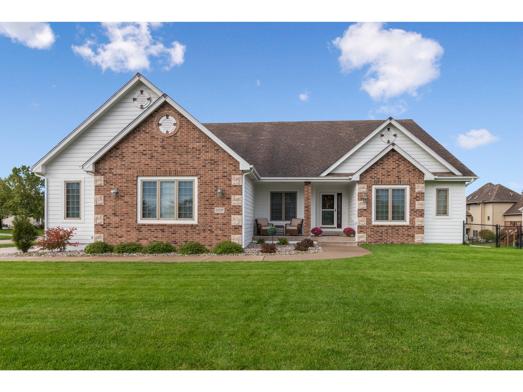 2220 SW Woodland Dr, Ankeny, IA 50023 MLS 571582 Redfin