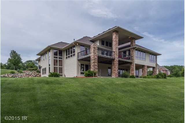 3608 Turnberry Dr, West Des Moines, IA 50265