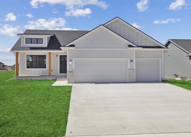 Property at 1204 Deer Ridge Dr NW, Bondurant, IA 50035, 3 beds, 2 baths