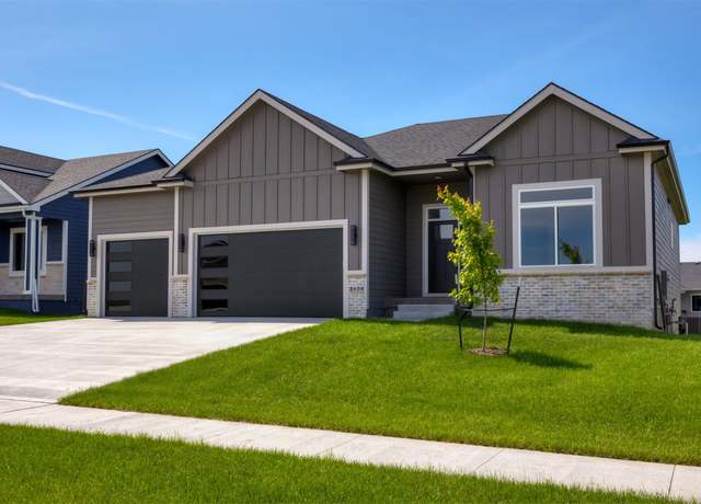 Property at 3609 NE 12th St, Ankeny, IA 50021, 4 beds, 3 baths
