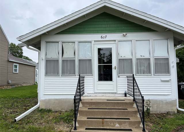 Property at 627 7th St, Nevada, IA 50201, 2 beds, 1 bath