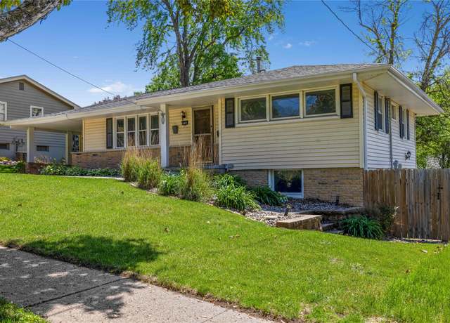 Property at 2407 Richmond Ave, Des Moines, IA 50317, 3 beds, 2 baths