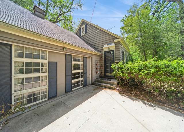 Property at 3110 Saint Johns Rd, Des Moines, IA 50312, 2 beds, 1 bath