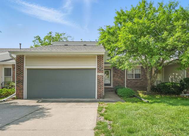 Property at 6138 Terrace Dr, Johnston, IA 50131, 2 beds, 1.5 baths