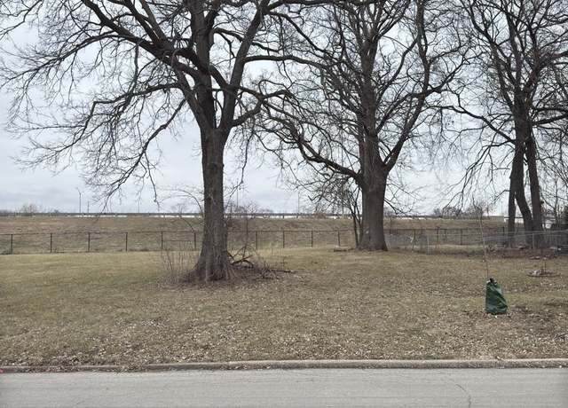 Property at 1734 Lyon St, Des Moines, IA 50316