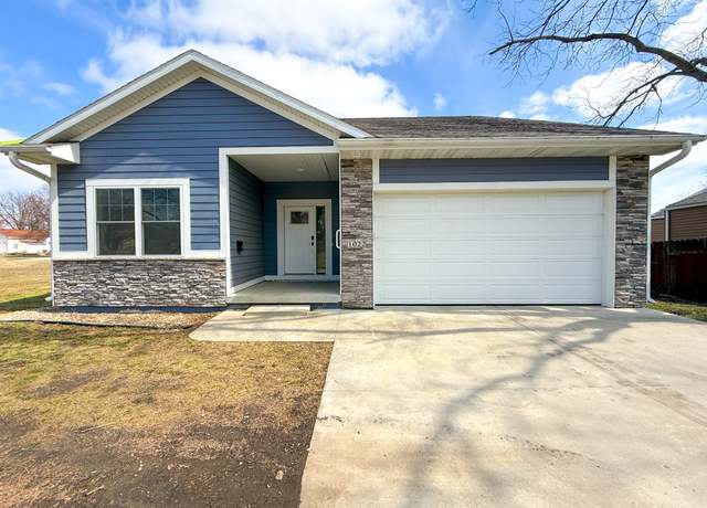 Property at 1022 Linn St, Boone, IA 50036, 3 beds, 2 baths