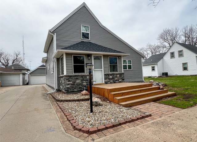 Property at 304 NE Hayes St, Greenfield, IA 50849, 4 beds, 2 baths
