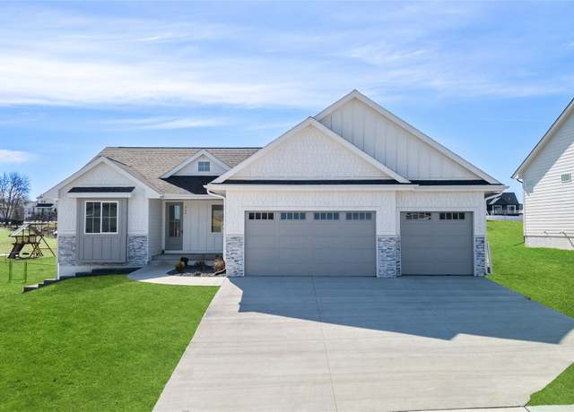 Property at 710 Belmont Blvd, Waukee, IA 50263, 5 beds, 3 baths
