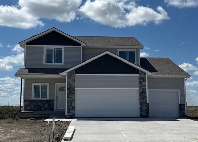 Property at 1420 Werthman Dr, Waukee, IA 50263, 4 beds, 2.5 baths