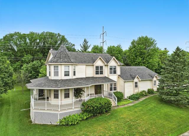 Property at 2400 Ridgetop Cir, Ames, IA 50014, 5 beds, 3.5 baths