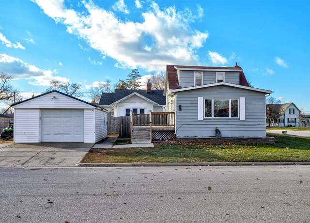 Property at 201 Tama St, Slater, IA 50244, 3 beds, 1 bath