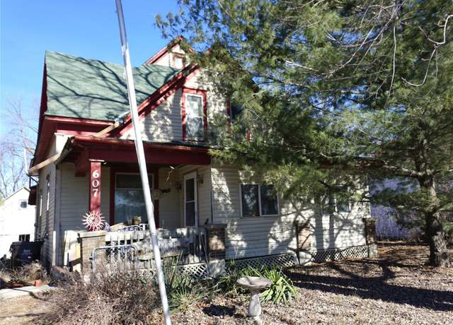 Property at 607 Main St, Lorimor, IA 50149, 5 beds, 1 bath