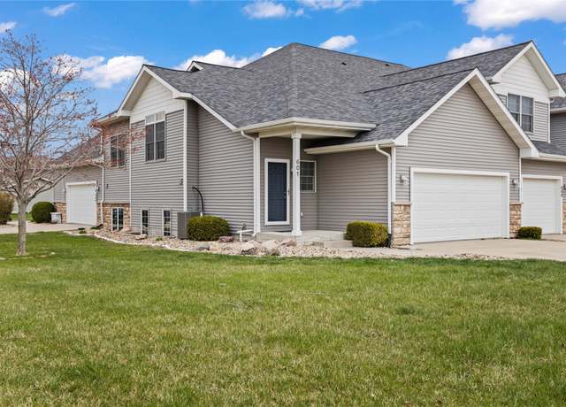 Property at 601 E 4th St, Huxley, IA 50124, 3 beds, 2.5 baths