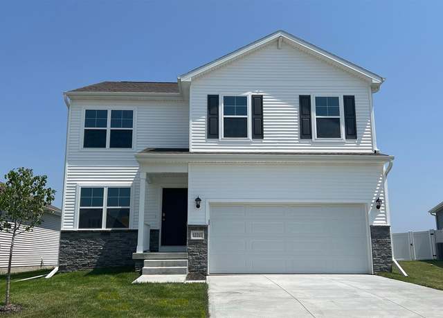 Property at 5623 152nd St, Urbandale, IA 50111, 4 beds, 2.5 baths