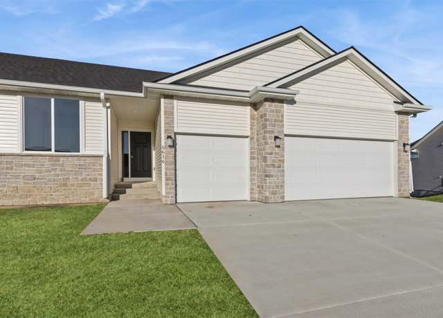 Property at 5616 NE Creek Ridge Dr, Ankeny, IA 50021, 3 beds, 3 baths