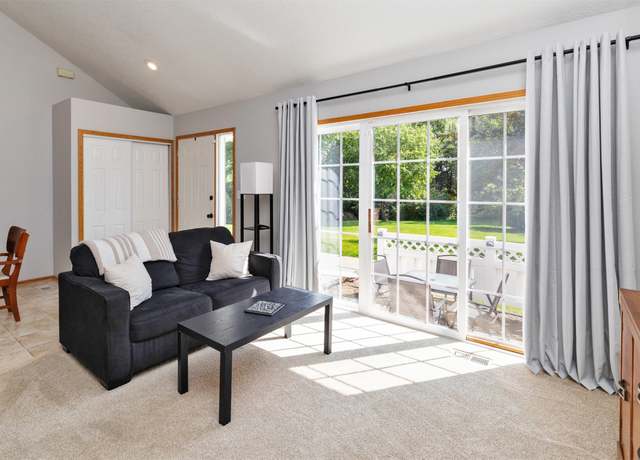 Property at 4425 Mills Civic Pkwy #903, West Des Moines, IA 50265, 2 beds, 1.5 baths