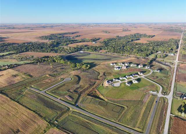 Property at 50412 Clover Ct, Ames, IA 50014