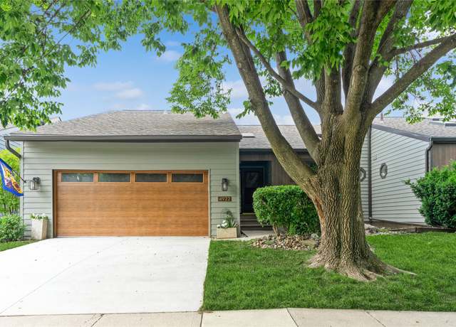 Property at 4922 Cedar Dr, West Des Moines, IA 50266, 2 beds, 3 baths