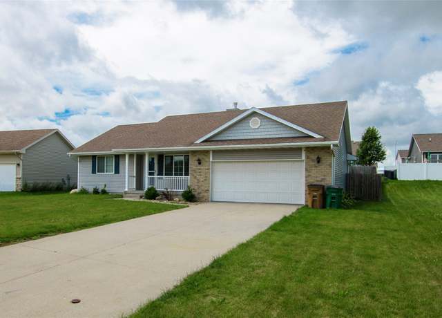 Property at 408 Tailfeather Ct NW, Bondurant, IA 50035, 4 beds, 3 baths