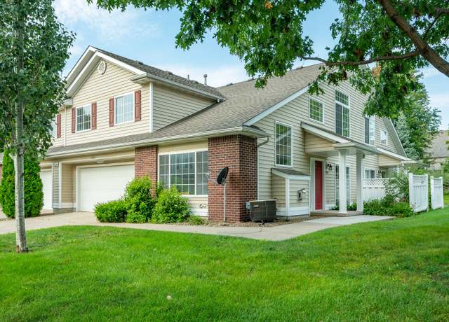 Property at 5418 Longview Ct #1, Johnston, IA 50131, 3 beds, 2.5 baths