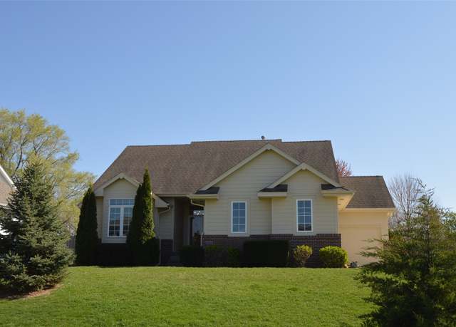 Property at 3224 Stanton Ave, Des Moines, IA 50321, 4 beds, 3 baths