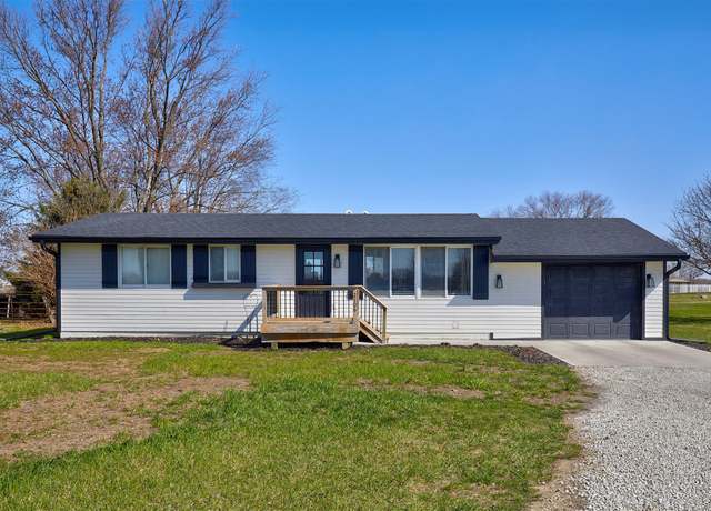 Property at 2106 E 2nd Ave, Indianola, IA 50125, 4 beds, 2 baths